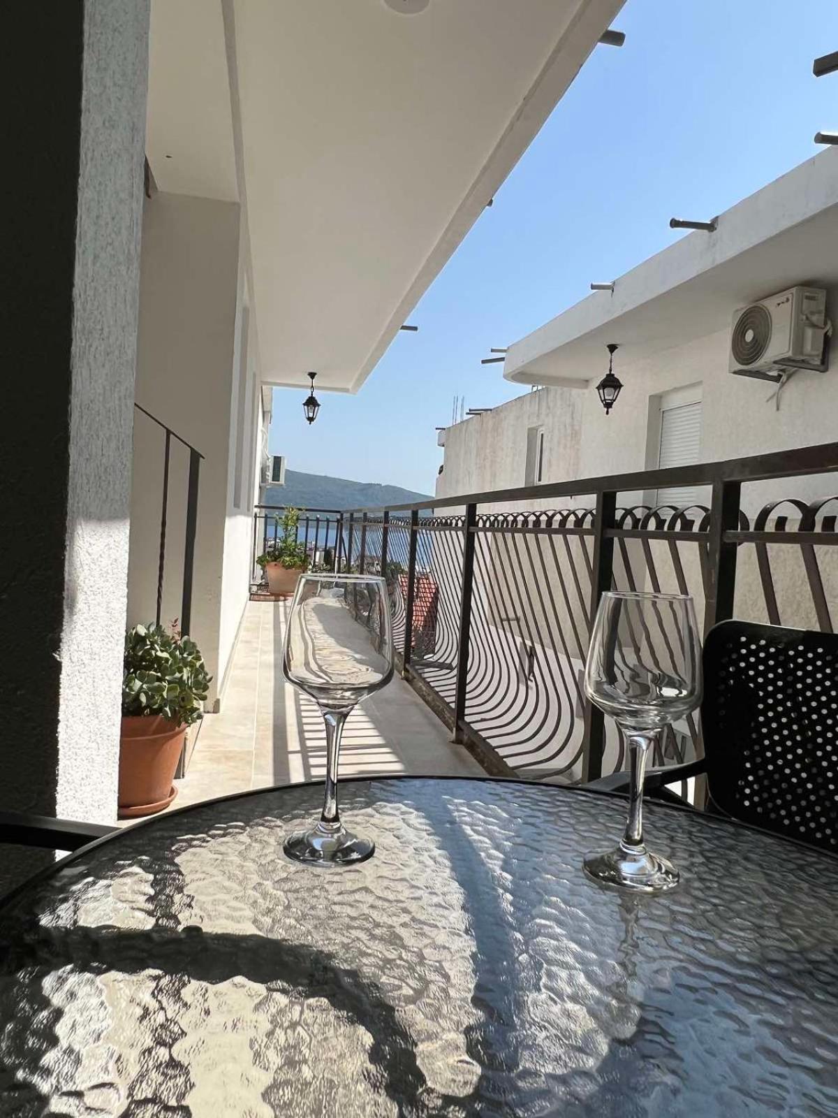 Fortunella Apartments Herceg Novi Esterno foto
